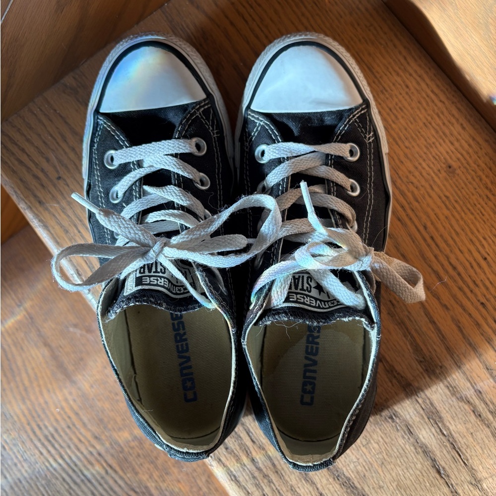 Women’s Converse Low Top Sneaker